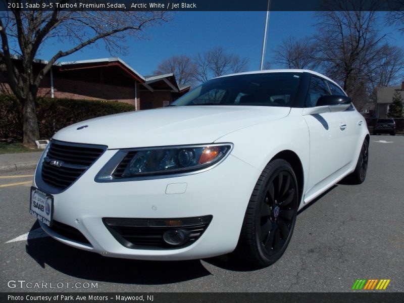 Arctic White / Jet Black 2011 Saab 9-5 Turbo4 Premium Sedan