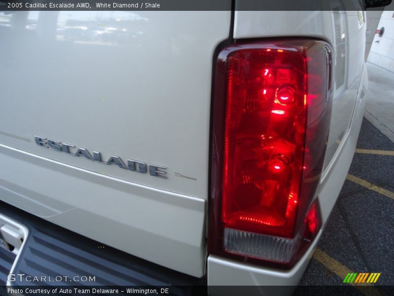 White Diamond / Shale 2005 Cadillac Escalade AWD