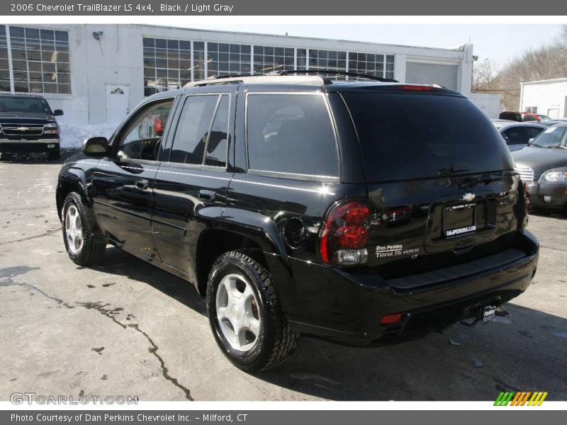 Black / Light Gray 2006 Chevrolet TrailBlazer LS 4x4