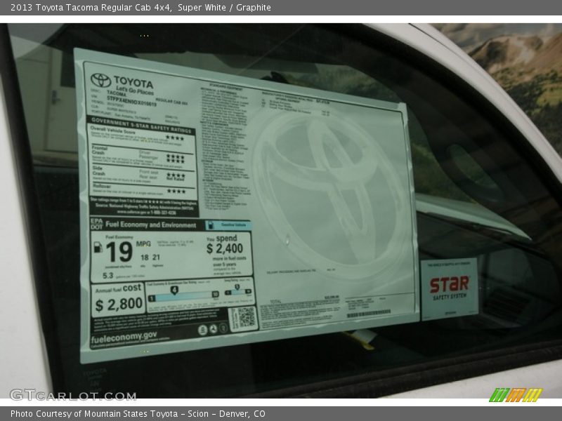 Super White / Graphite 2013 Toyota Tacoma Regular Cab 4x4