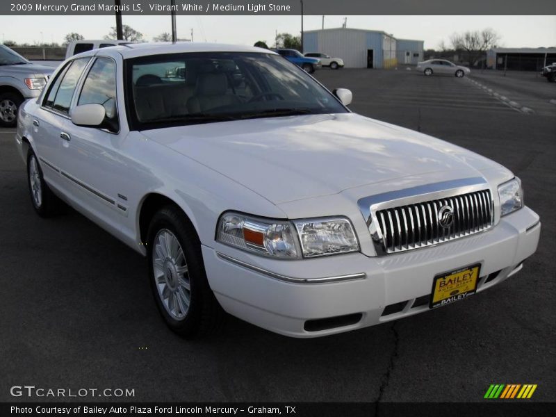 Vibrant White / Medium Light Stone 2009 Mercury Grand Marquis LS