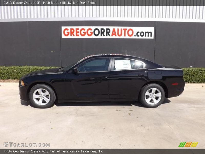 Pitch Black / Black/Light Frost Beige 2013 Dodge Charger SE