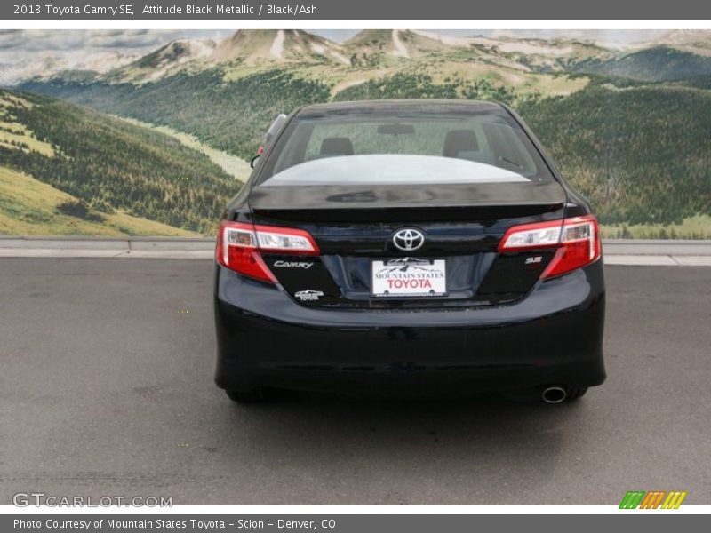 Attitude Black Metallic / Black/Ash 2013 Toyota Camry SE