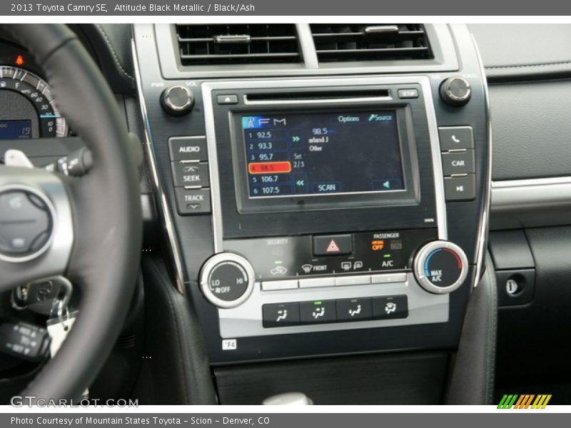 Attitude Black Metallic / Black/Ash 2013 Toyota Camry SE