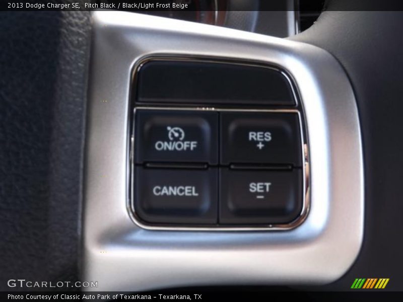 Pitch Black / Black/Light Frost Beige 2013 Dodge Charger SE