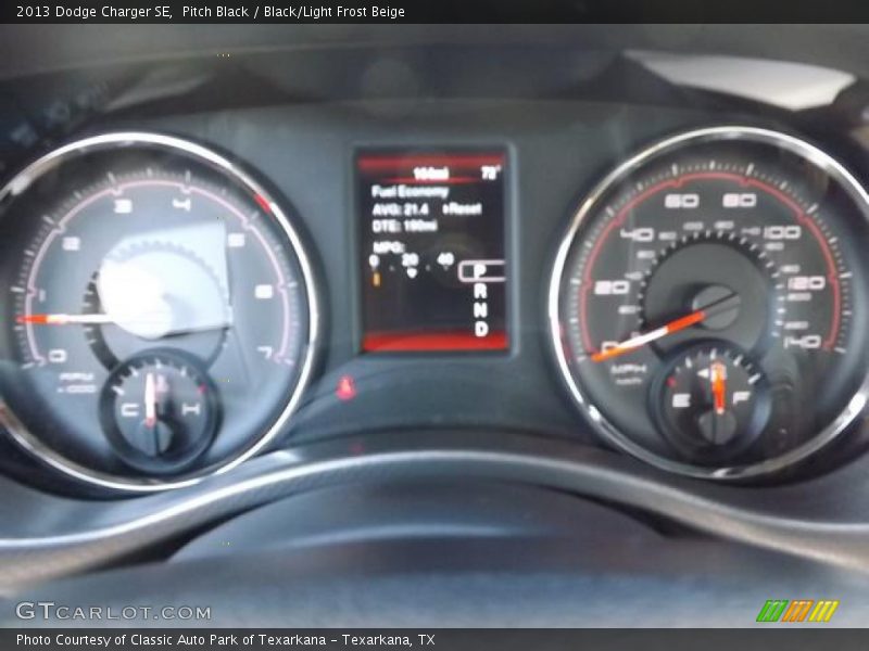 Pitch Black / Black/Light Frost Beige 2013 Dodge Charger SE