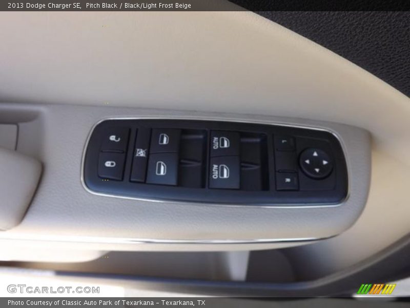 Pitch Black / Black/Light Frost Beige 2013 Dodge Charger SE