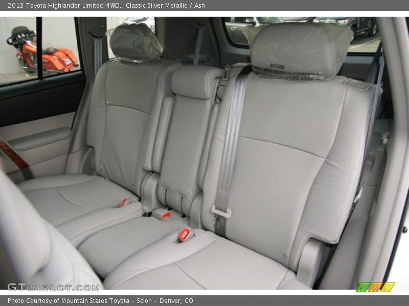 Classic Silver Metallic / Ash 2013 Toyota Highlander Limited 4WD