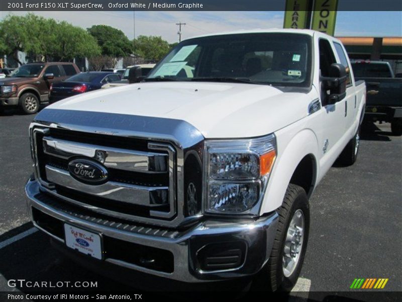 Oxford White / Medium Graphite 2001 Ford F150 XLT SuperCrew