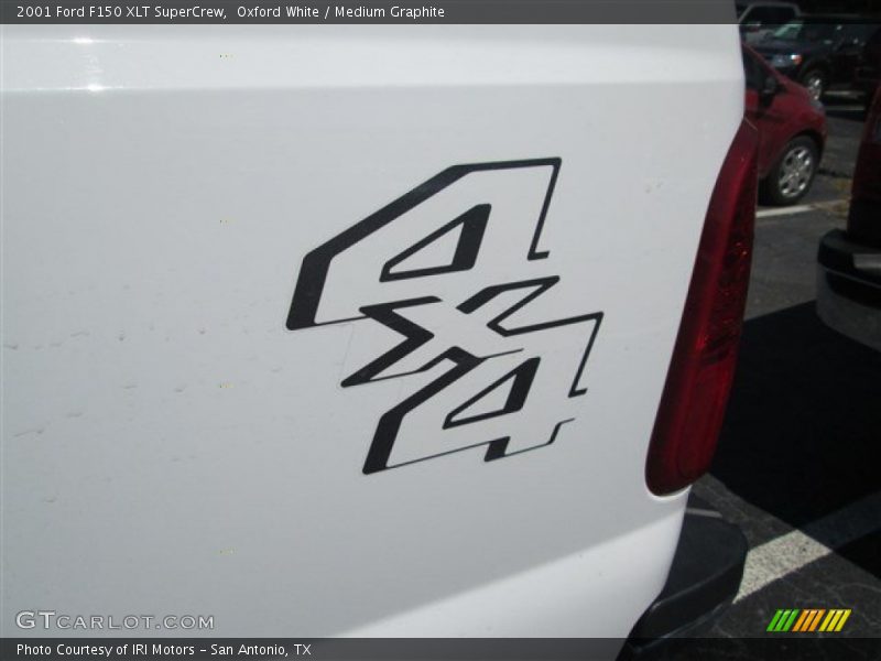 Oxford White / Medium Graphite 2001 Ford F150 XLT SuperCrew
