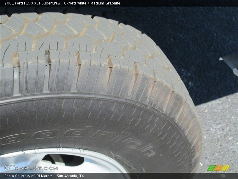 Oxford White / Medium Graphite 2001 Ford F150 XLT SuperCrew