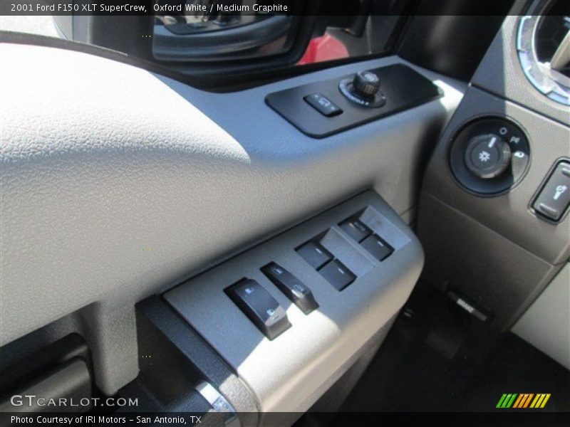 Oxford White / Medium Graphite 2001 Ford F150 XLT SuperCrew