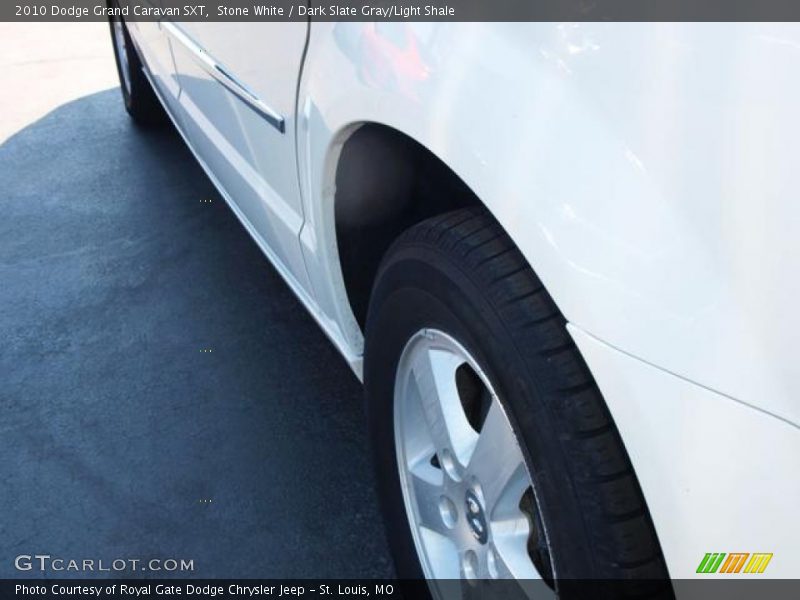 Stone White / Dark Slate Gray/Light Shale 2010 Dodge Grand Caravan SXT