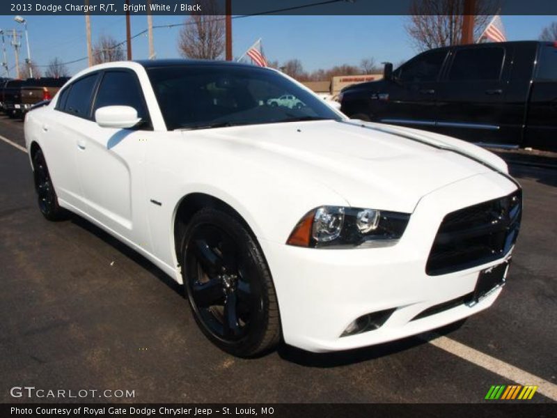 Bright White / Black 2013 Dodge Charger R/T
