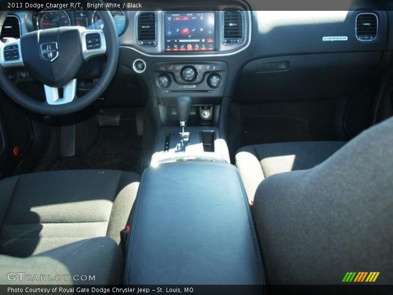 Bright White / Black 2013 Dodge Charger R/T