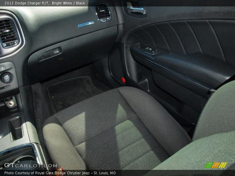 Bright White / Black 2013 Dodge Charger R/T