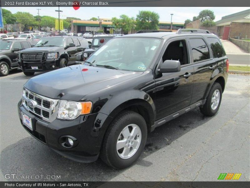 Front 3/4 View of 2012 Escape XLT V6