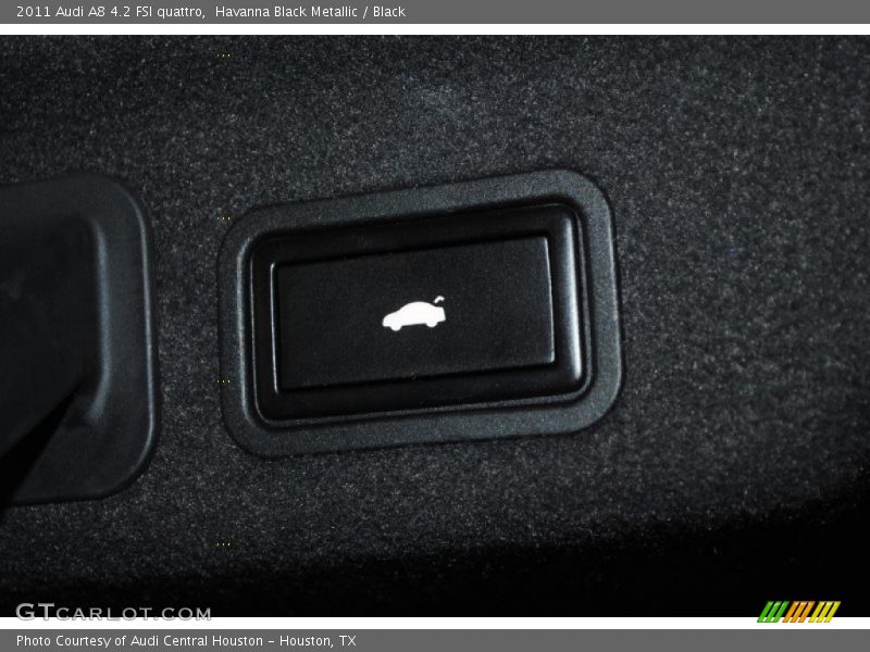 Havanna Black Metallic / Black 2011 Audi A8 4.2 FSI quattro