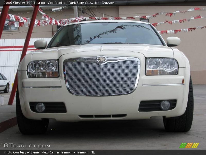 Cool Vanilla / Dark Slate Gray/Light Graystone 2006 Chrysler 300 Touring