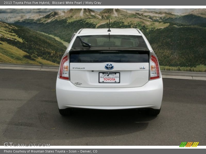 Blizzard White Pearl / Misty Gray 2013 Toyota Prius Five Hybrid
