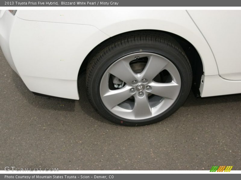 Blizzard White Pearl / Misty Gray 2013 Toyota Prius Five Hybrid
