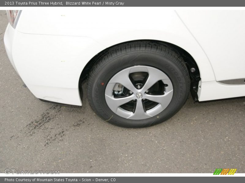 Blizzard White Pearl / Misty Gray 2013 Toyota Prius Three Hybrid