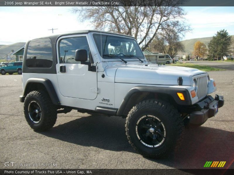 Bright Silver Metallic / Dark Slate Gray 2006 Jeep Wrangler SE 4x4