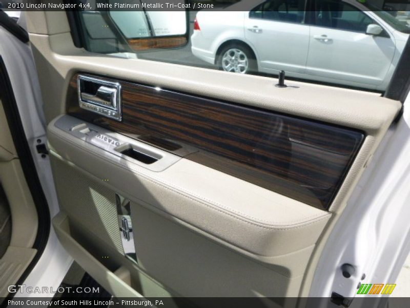 Door Panel of 2010 Navigator 4x4