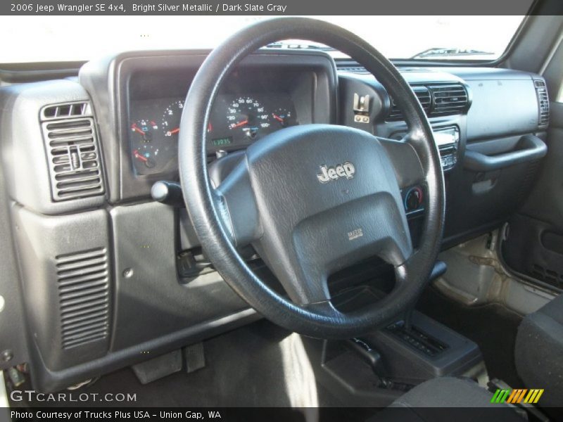 Bright Silver Metallic / Dark Slate Gray 2006 Jeep Wrangler SE 4x4