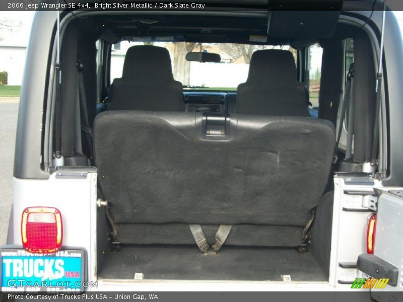 Bright Silver Metallic / Dark Slate Gray 2006 Jeep Wrangler SE 4x4