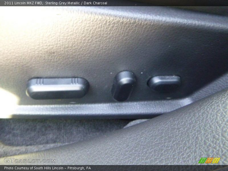 Sterling Grey Metallic / Dark Charcoal 2011 Lincoln MKZ FWD