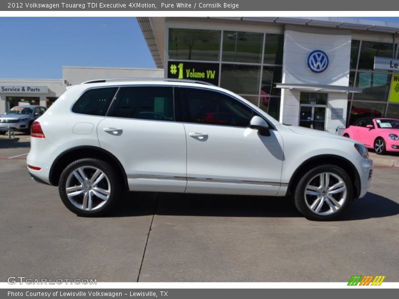 Pure White / Cornsilk Beige 2012 Volkswagen Touareg TDI Executive 4XMotion