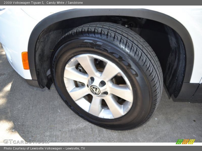 Candy White / Sandstone 2009 Volkswagen Tiguan S