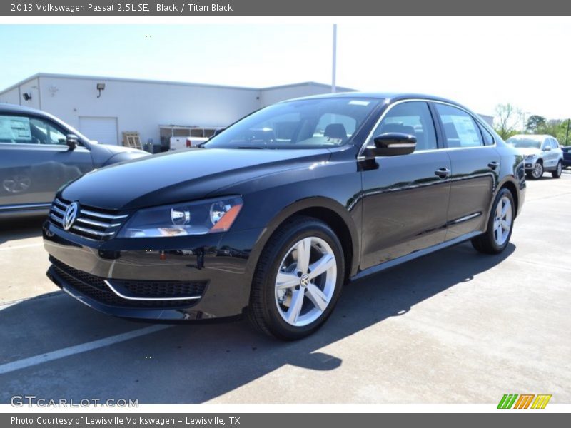 Black / Titan Black 2013 Volkswagen Passat 2.5L SE