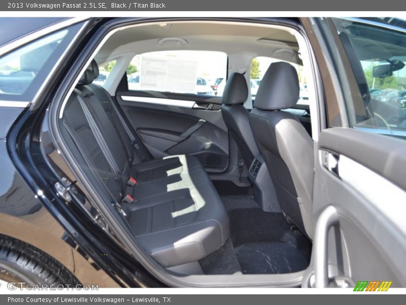 Black / Titan Black 2013 Volkswagen Passat 2.5L SE