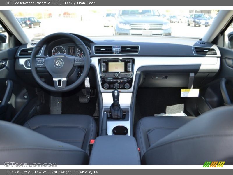 Black / Titan Black 2013 Volkswagen Passat 2.5L SE