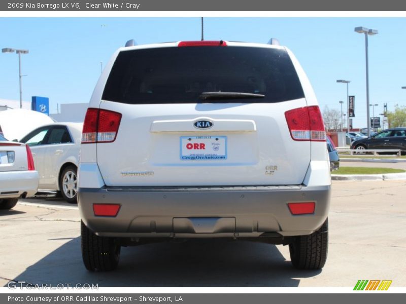 Clear White / Gray 2009 Kia Borrego LX V6