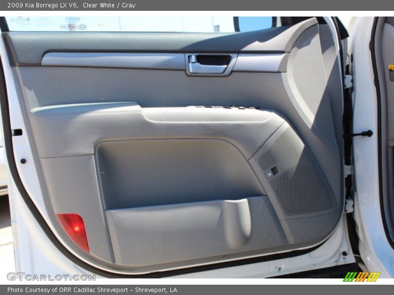 Clear White / Gray 2009 Kia Borrego LX V6