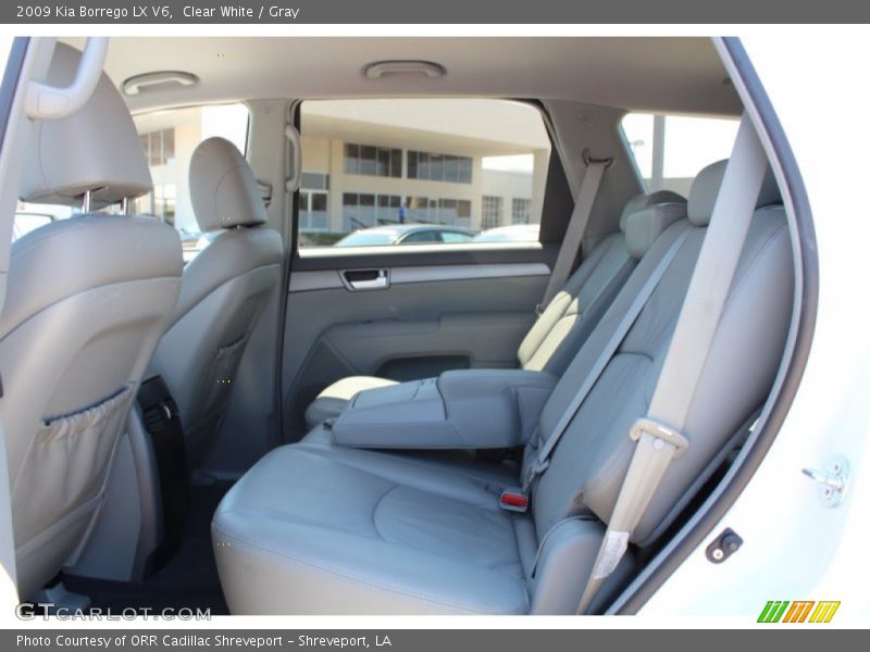 Clear White / Gray 2009 Kia Borrego LX V6