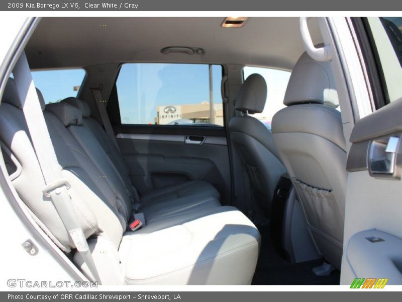 Clear White / Gray 2009 Kia Borrego LX V6