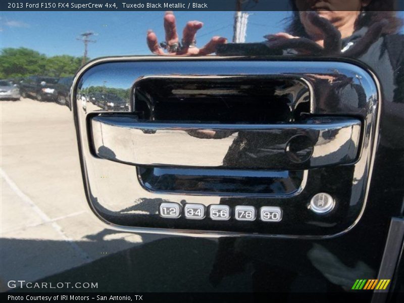 Tuxedo Black Metallic / Black 2013 Ford F150 FX4 SuperCrew 4x4