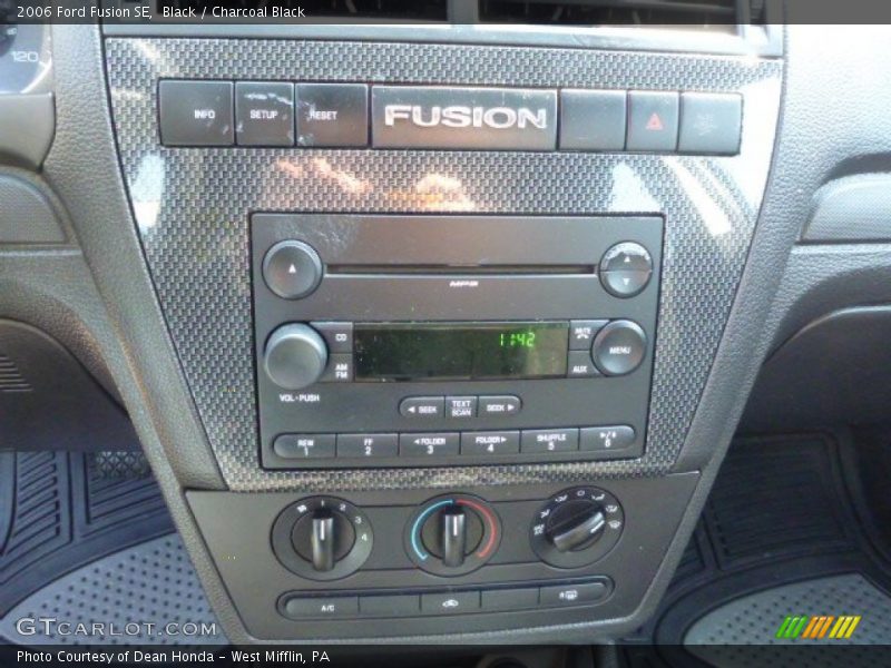 Black / Charcoal Black 2006 Ford Fusion SE