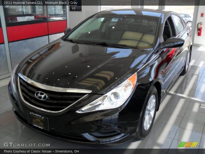 Midnight Black / Gray 2011 Hyundai Sonata GLS