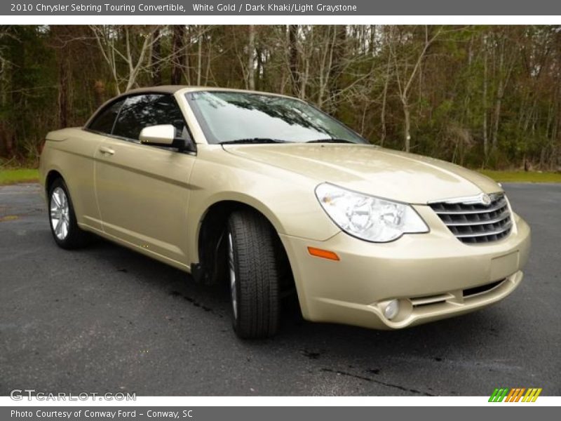 Front 3/4 View of 2010 Sebring Touring Convertible