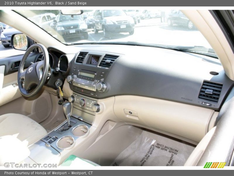 Black / Sand Beige 2010 Toyota Highlander V6