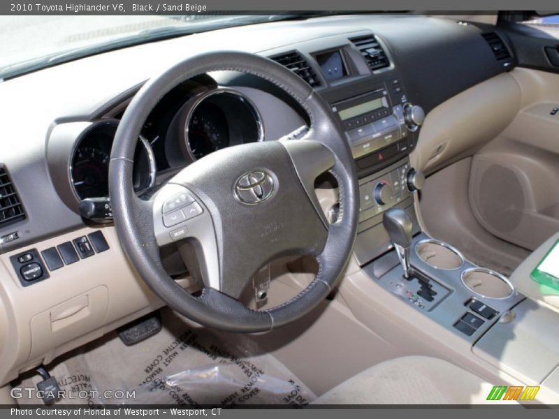 Black / Sand Beige 2010 Toyota Highlander V6