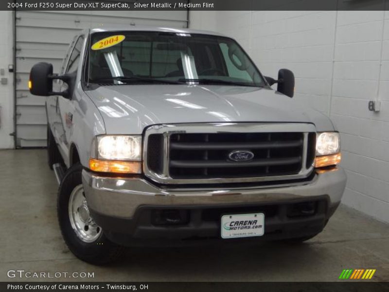 Silver Metallic / Medium Flint 2004 Ford F250 Super Duty XLT SuperCab