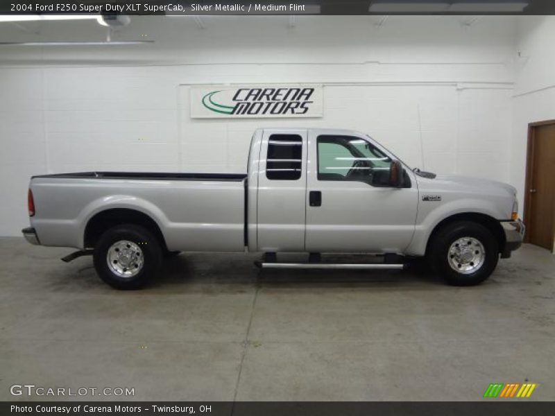 Silver Metallic / Medium Flint 2004 Ford F250 Super Duty XLT SuperCab