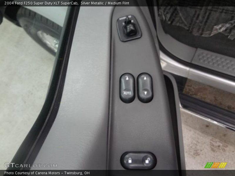 Silver Metallic / Medium Flint 2004 Ford F250 Super Duty XLT SuperCab