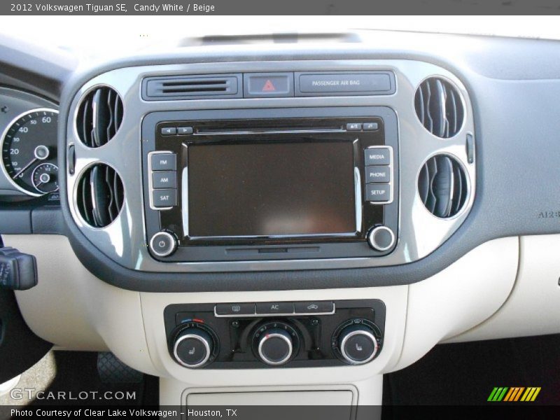 Candy White / Beige 2012 Volkswagen Tiguan SE